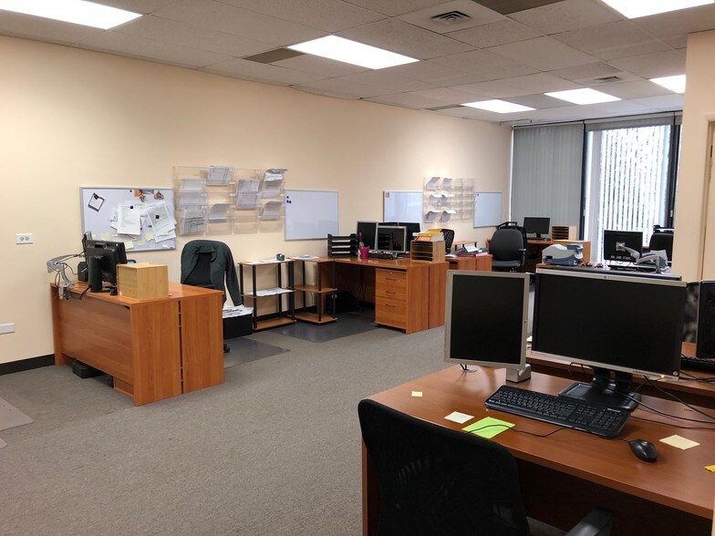 More Photos Of 800 E Northwest Hwy, Mount Prospect Office Residential For Sale