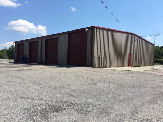 More Photos Of 239 Rowan St, Salem Warehouse For Sale