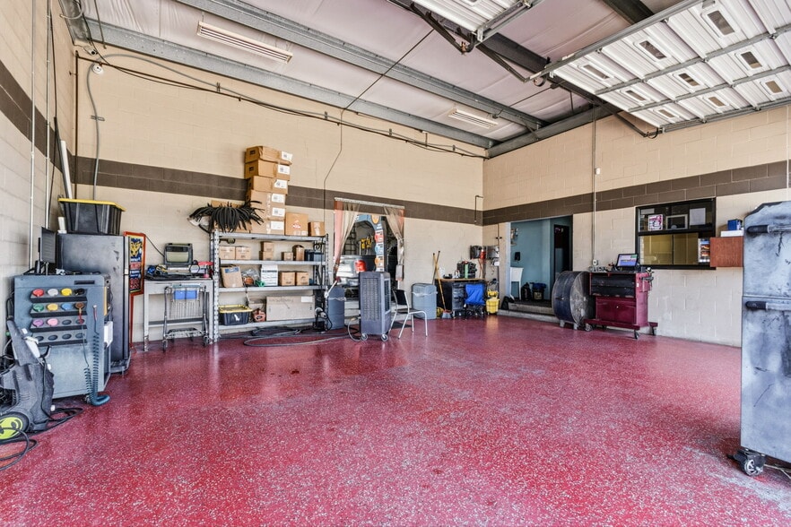 More Photos Of 2858 Treaschwig Rd, Houston Carwash For Sale
