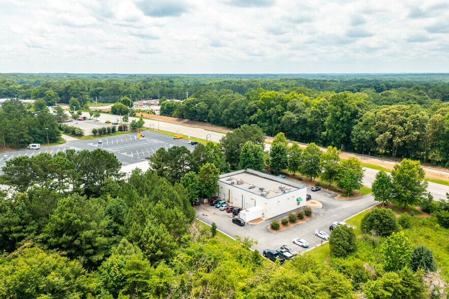 More Photos Of 285 East Temple Ave, Newnan Unknown For Lease