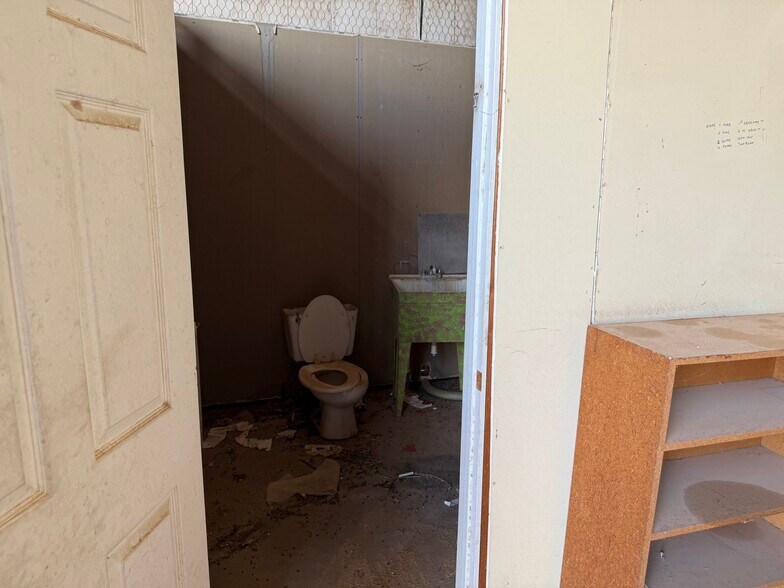 More Photos Of 46766 W Penaso Pl, Maricopa Industrial For Sale