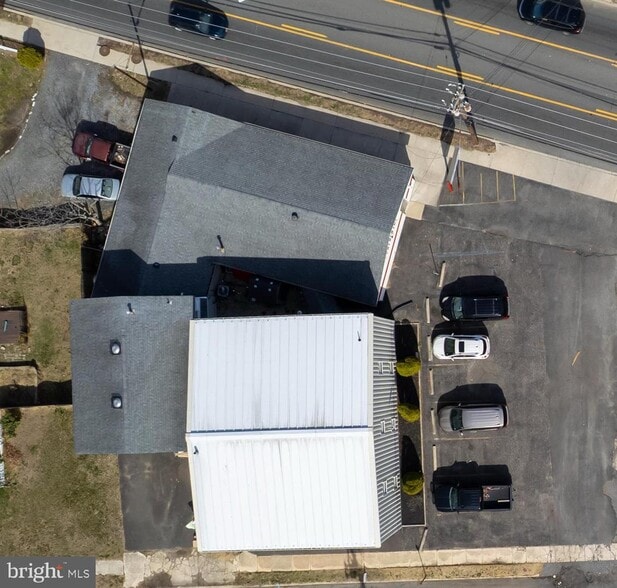 More Photos Of 26 State St, Glassboro Flex For Sale