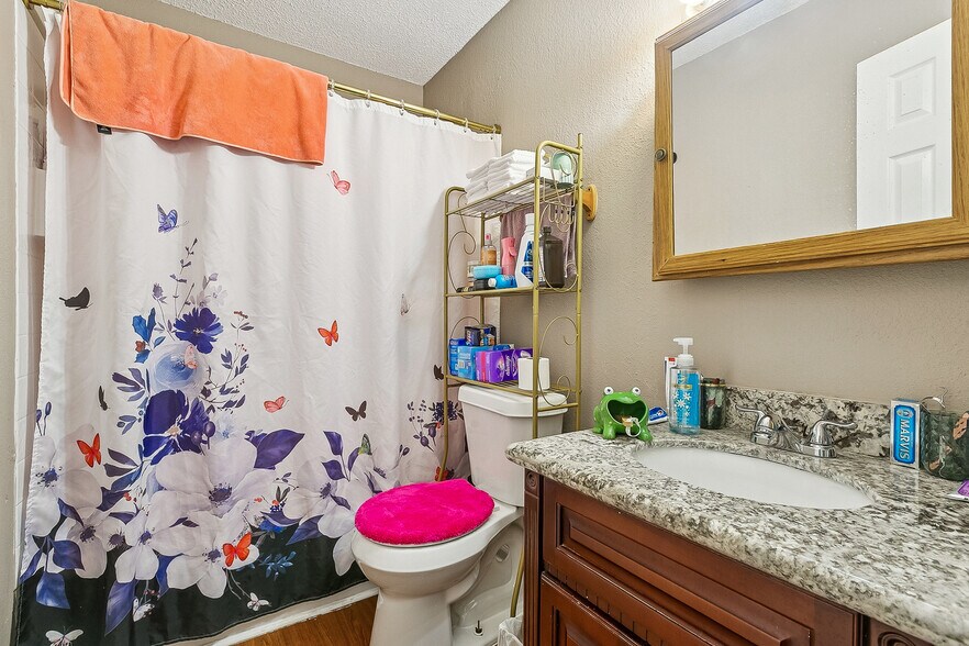More Photos Of 7820 Means Ave, New Orleans Multifamily For Sale