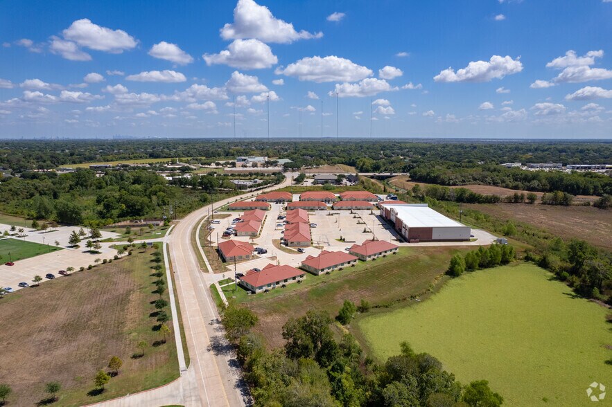 More Photos Of 7070 Knights Ct, Missouri City Medical For Lease