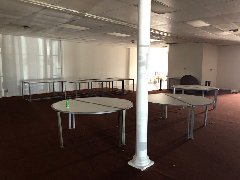 More Photos Of 7206-7226 Florin Mall Dr, Sacramento General Retail For Sale