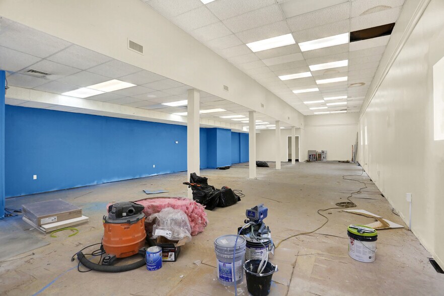 More Photos Of 1915 Lenox St, Harrisburg Freestanding For Sale