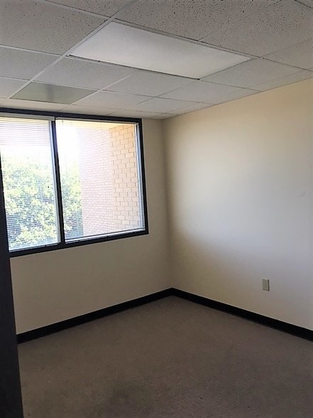 More Photos Of 320 Salter Path Rd, Pine Knoll Shores Medical For Lease