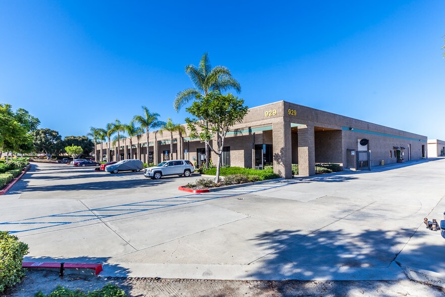 More Photos Of 929 Poinsettia Ave, Vista Unknown For Lease
