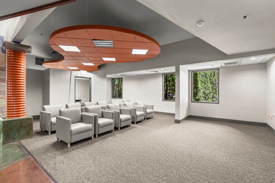 More Photos Of 6160 Plumas St, Reno Office For Lease
