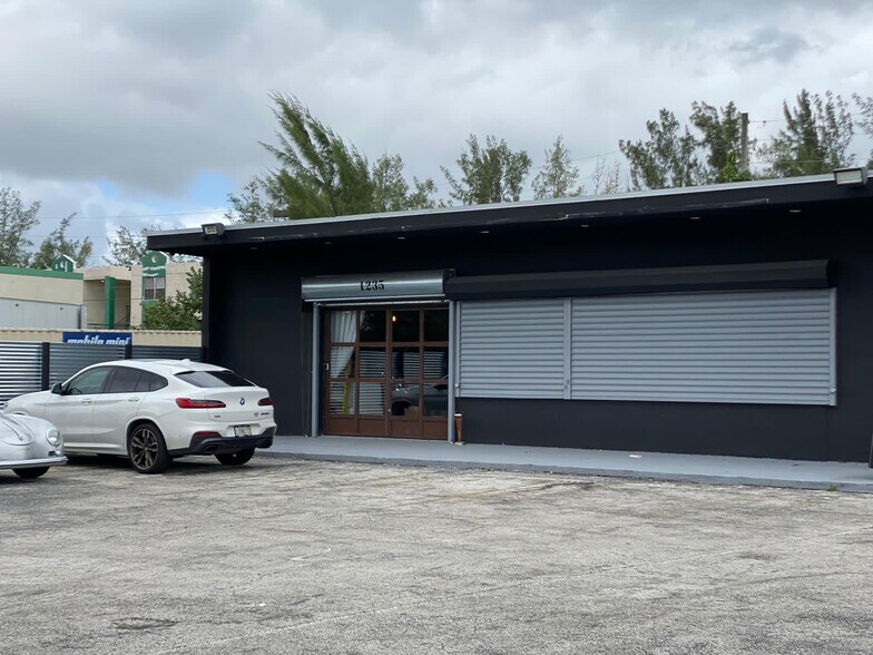 More Photos Of 1235 NW 103rd St, Miami General Retail For Sale