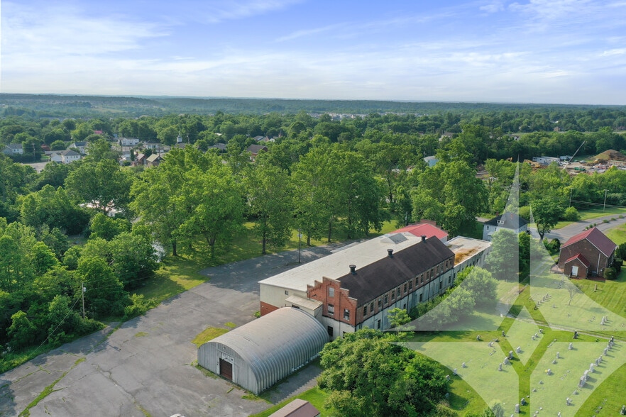 More Photos Of 144 Runnymeade rd, Bunker Hill Specialty For Sale