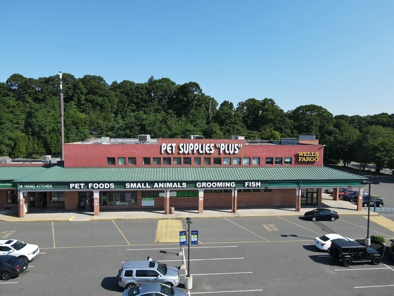 More Photos Of 601 Portion Rd, Ronkonkoma Unknown For Lease