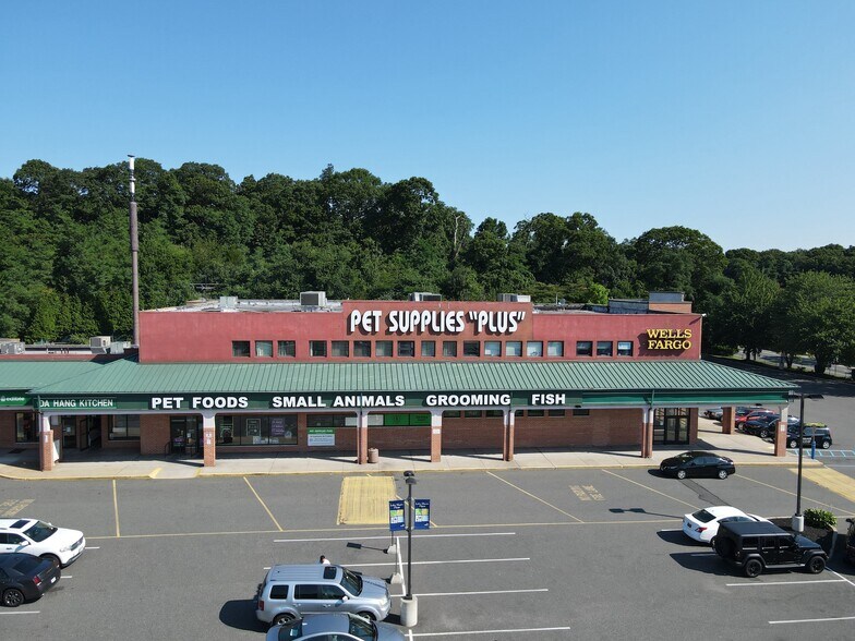 More Photos Of 601 Portion Rd, Ronkonkoma Unknown For Lease