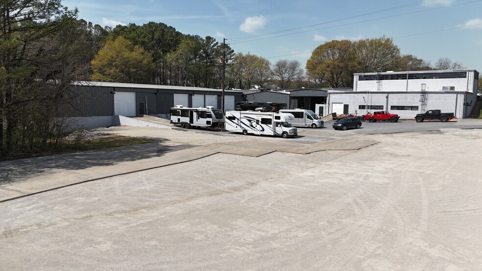 More Photos Of 1405 Owenby Dr, Marietta Warehouse For Sale