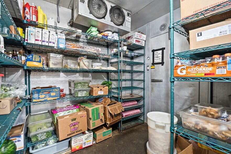 More Photos Of 380 Coal St, Wilkes Barre Freestanding For Lease