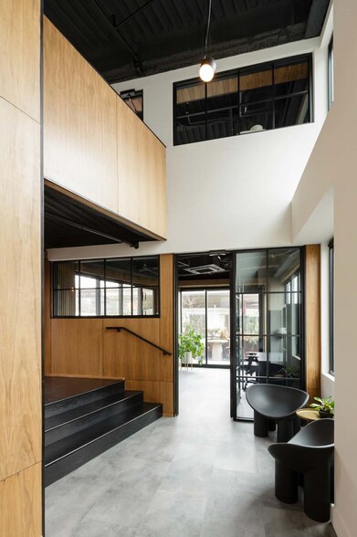 More Photos Of 550-554 E Water St, Charlottesville Office For Lease