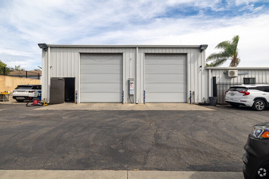 More Photos Of 4567 W El Segundo Blvd, Hawthorne Freestanding For Sale