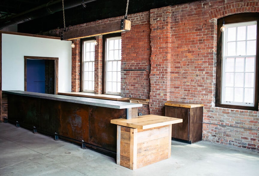 More Photos Of 68 Tonawanda St, Buffalo Apartments For Sale