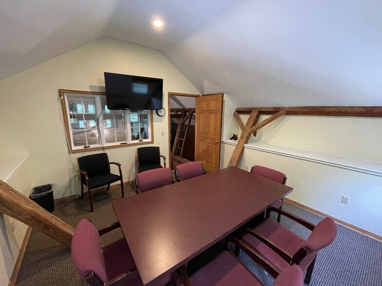 More Photos Of 167 Baxter Rd, Storrs Mansfield Office For Sale