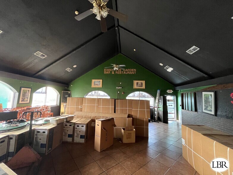 More Photos Of 3490 Garden St, Titusville Restaurant For Lease