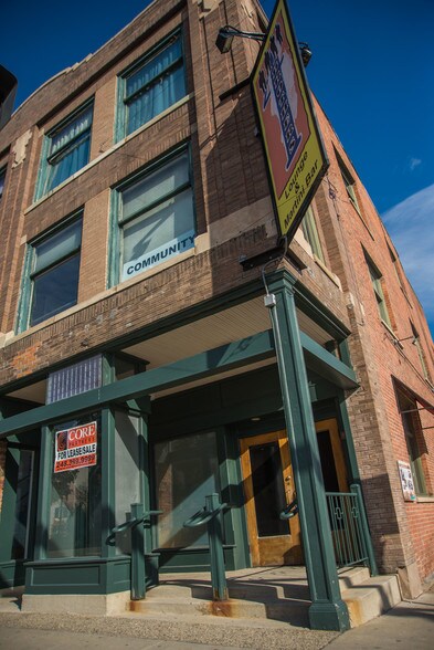 More Photos Of 2-4 N Saginaw St, Pontiac Storefront Retail Residential For Sale