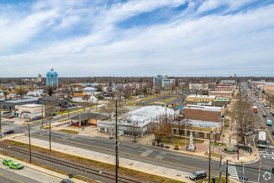 More Photos Of 13 N East Blvd, Vineland Flex For Sale