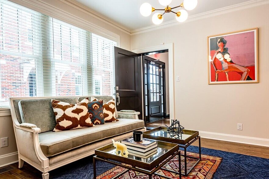 More Photos Of 2837 Hemphill St, Fort Worth Apartments For Sale
