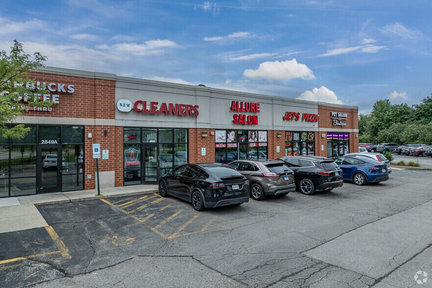 More Photos Of 2849 E New York St, Aurora Freestanding For Lease