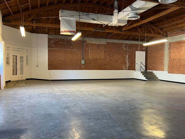 More Photos Of 1712 W Temple St, Los Angeles Restaurant For Lease