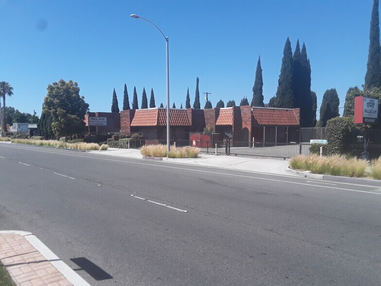 More Photos Of 1241 S Brookhurst St, Anaheim Office For Sale