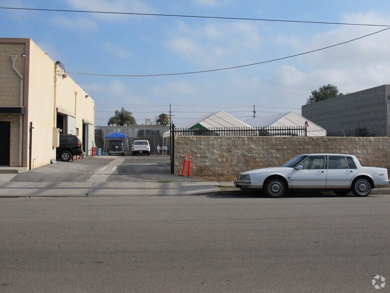 More Photos Of 1003 E G St, Wilmington Warehouse For Lease