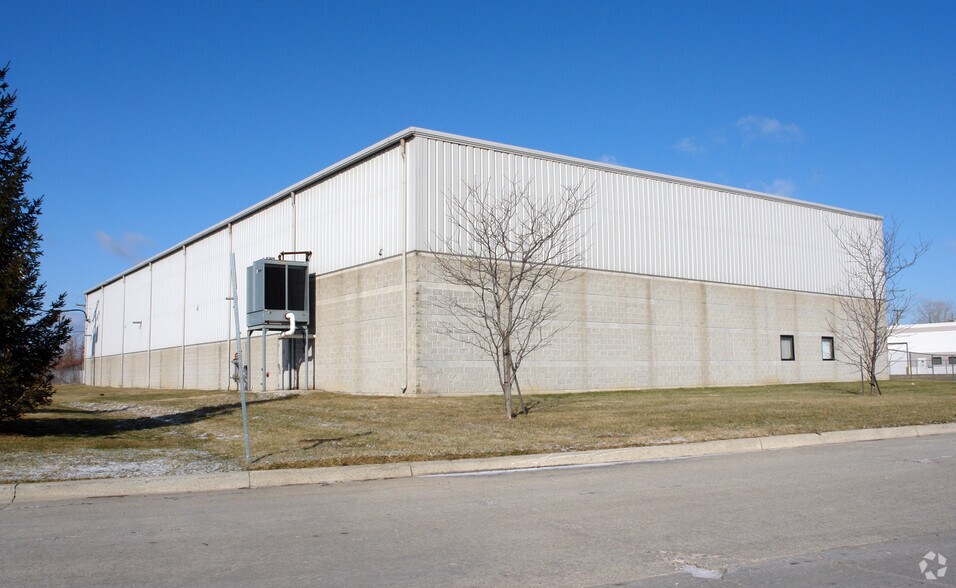More Photos Of 23605 Regency Park Dr, Warren Manufacturing For Sale