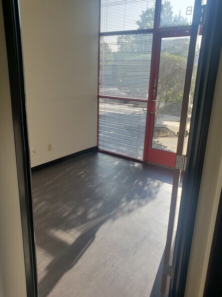 More Photos Of 402 S Milliken Ave, Ontario Unknown For Lease