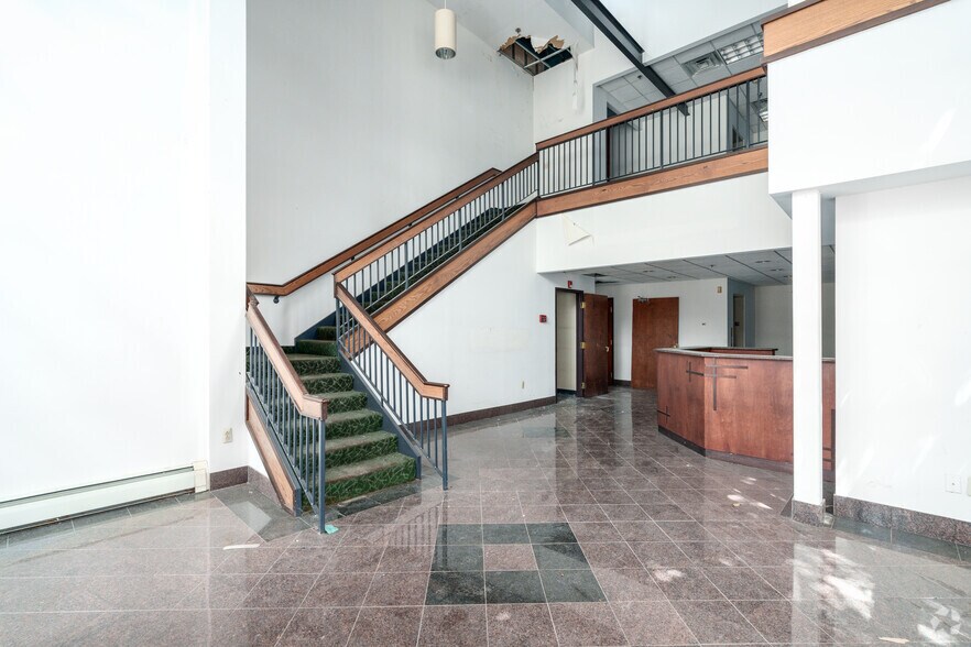 More Photos Of 3190 Tremont Ave, Feasterville Trevose Distribution For Sale