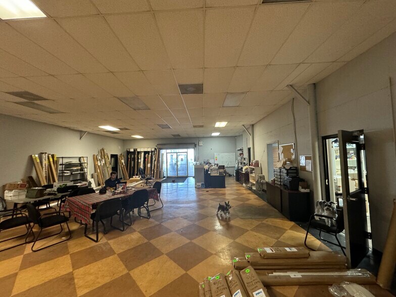 More Photos Of 4318 S Manhattan Ave, Tampa Warehouse For Lease