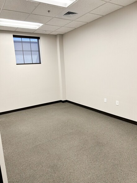 More Photos Of 1415 Buddy Holly Ave, Lubbock Office For Lease