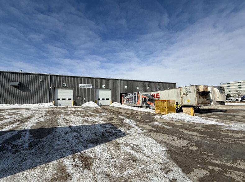 More Photos Of 700 King Edward St, Winnipeg Manufacturing For Lease