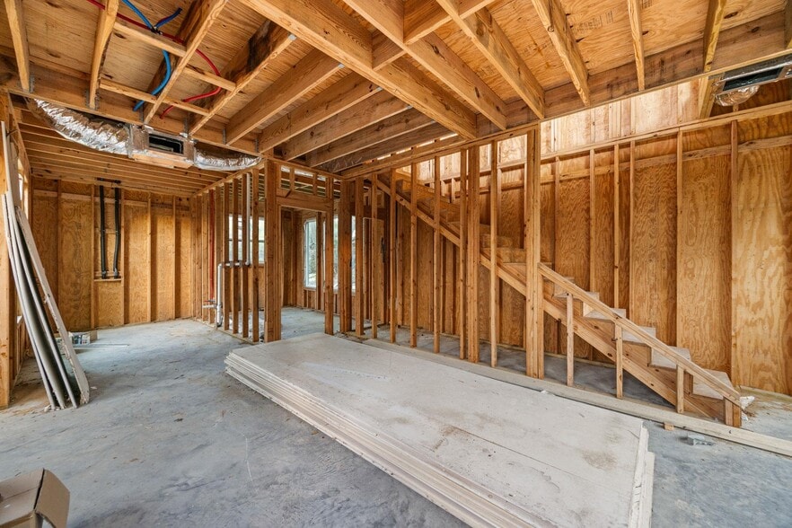 More Photos Of 5460 FM 2325, Wimberley Hotel For Sale