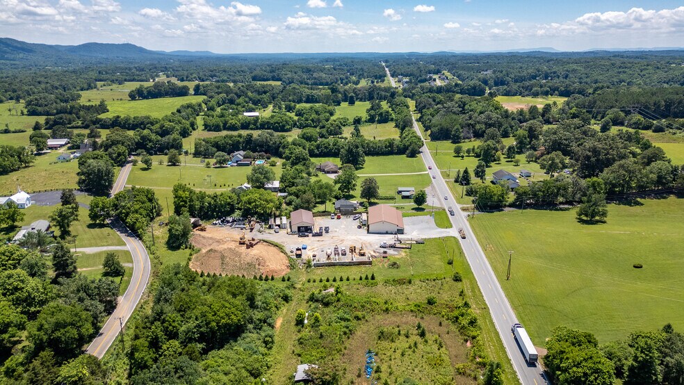 More Photos Of 10516 Highway 58, Ooltewah General Retail For Sale