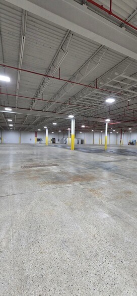 More Photos Of 660 Bessemer Super Hwy, Birmingham Warehouse For Sale