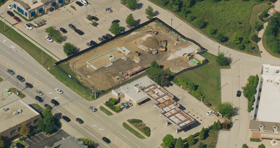 Primary Photo Of 425 Milwaukee Ave, Lincolnshire General Retail For Lease