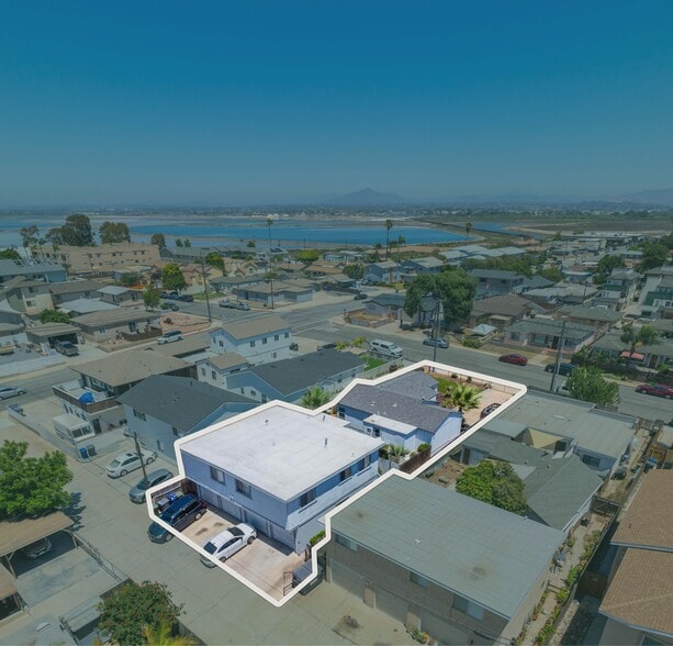 More Photos Of 562-564 11th St, Imperial Beach Apartments For Sale