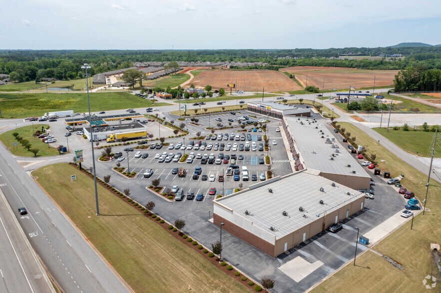 More Photos Of 3740-3760 Highway 53, Huntsville General Retail For Lease