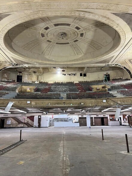 More Photos Of 11709 Hillside Ave, Richmond Hill Theater Concert Hall For Lease