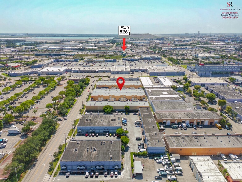 More Photos Of 1723-1745 W 37th St, Hialeah Showroom For Sale