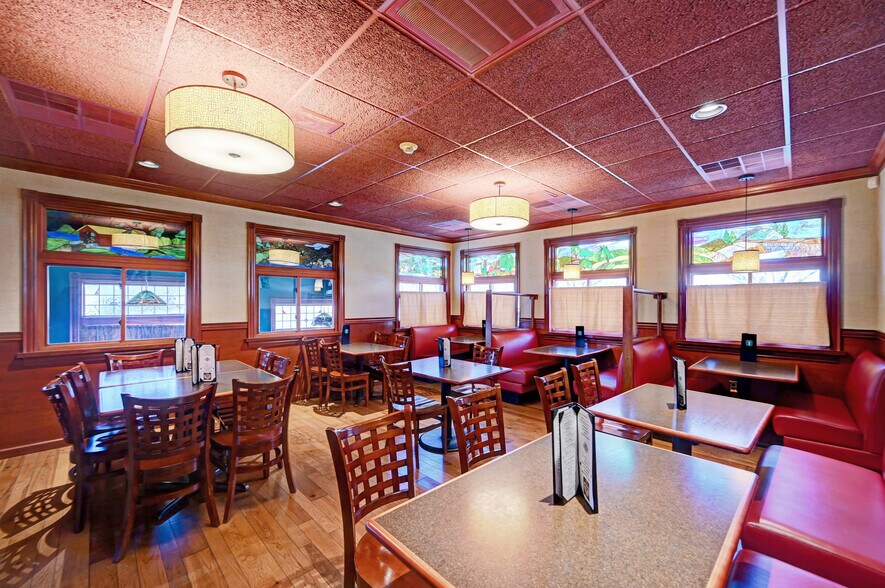 More Photos Of 291 Main St, Eynon Restaurant For Sale