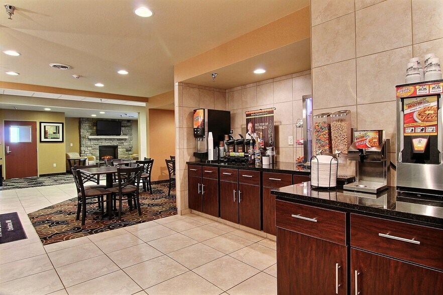 More Photos Of 2304 Sahlstrom Dr, Crookston Hotel For Sale