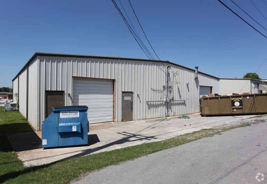 More Photos Of 1102 4th Ave SE, Decatur Coworking Space
