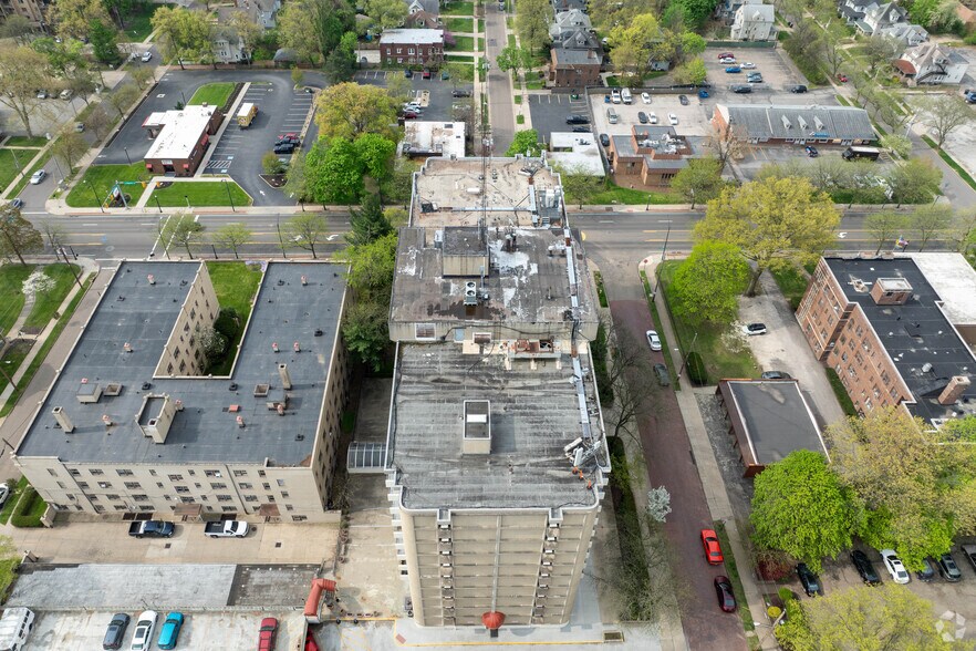 More Photos Of 733 W Market St, Akron Apartments For Lease
