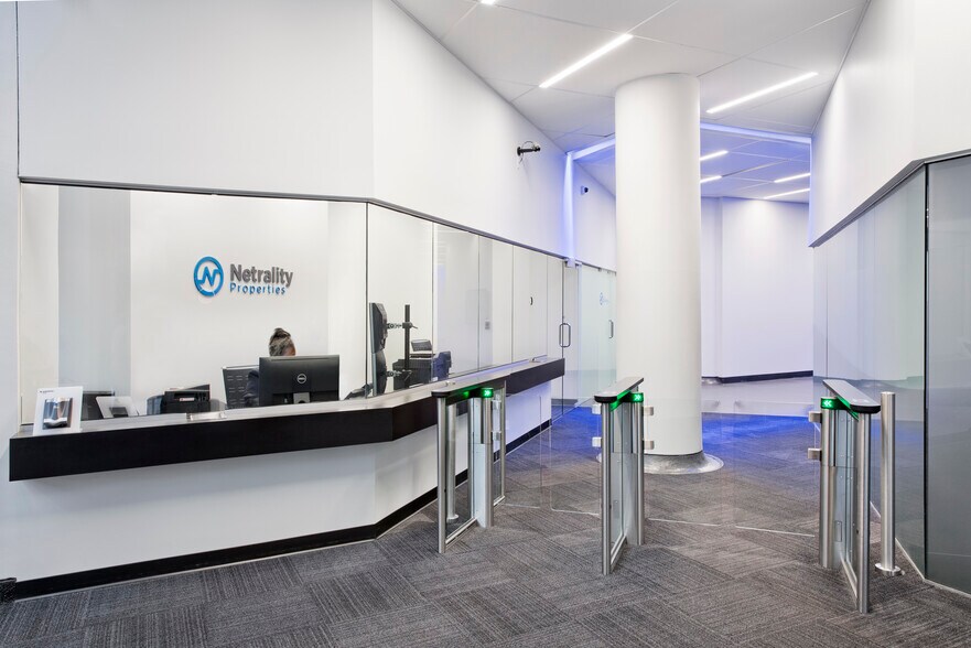 More Photos Of 900 Walnut St, Saint Louis Industrial For Lease